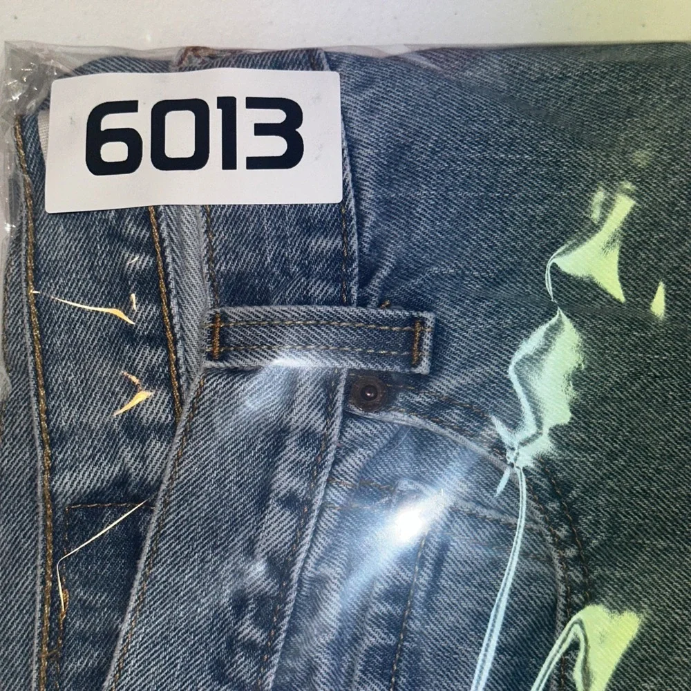 Levis 505 Regular Fit Jeans Mens 36x32 Light Wash Blue Denim Straight Leg Cotton